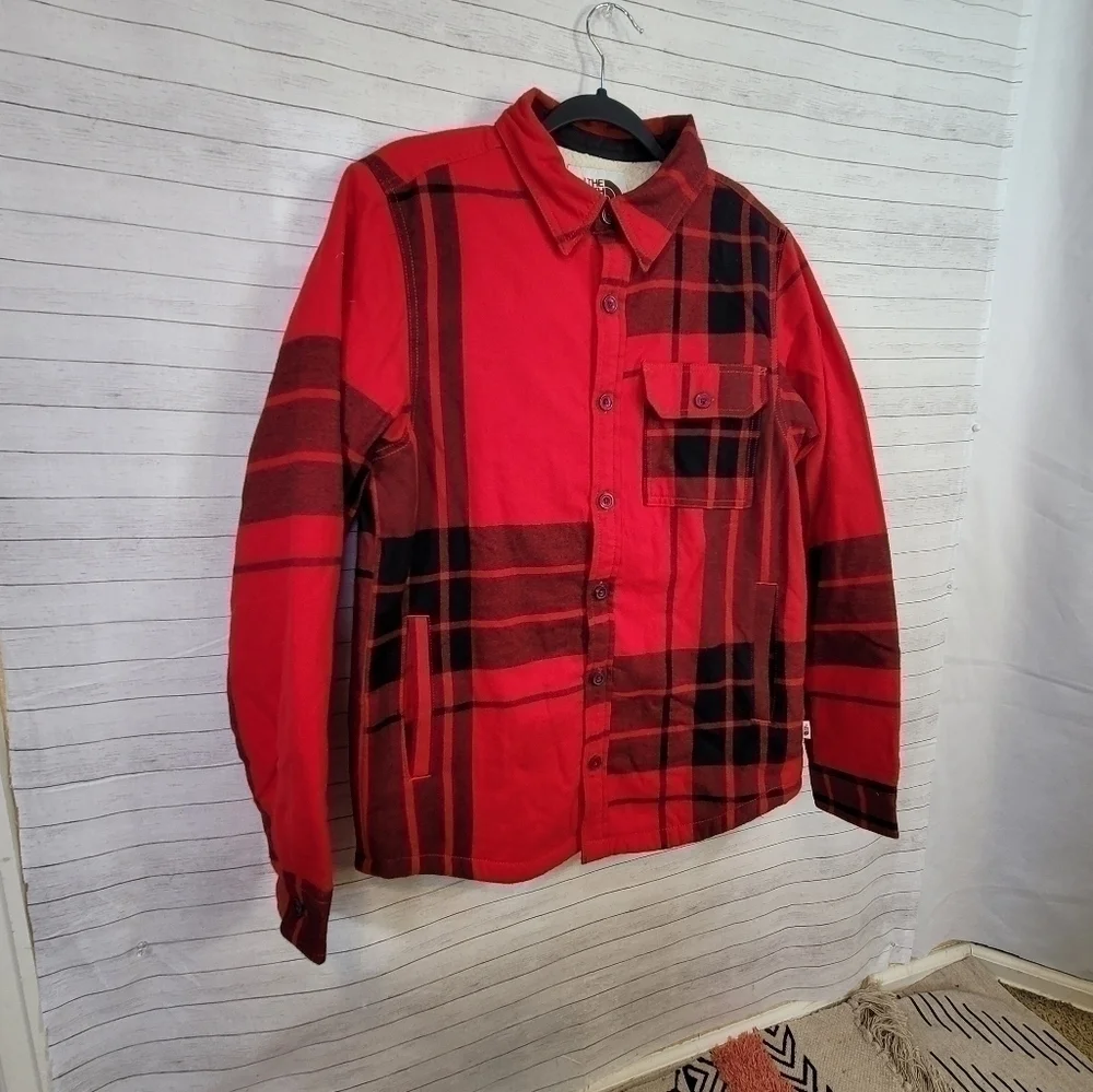 THE NORTH FACE CAMP SHIRT, SZ SMALL